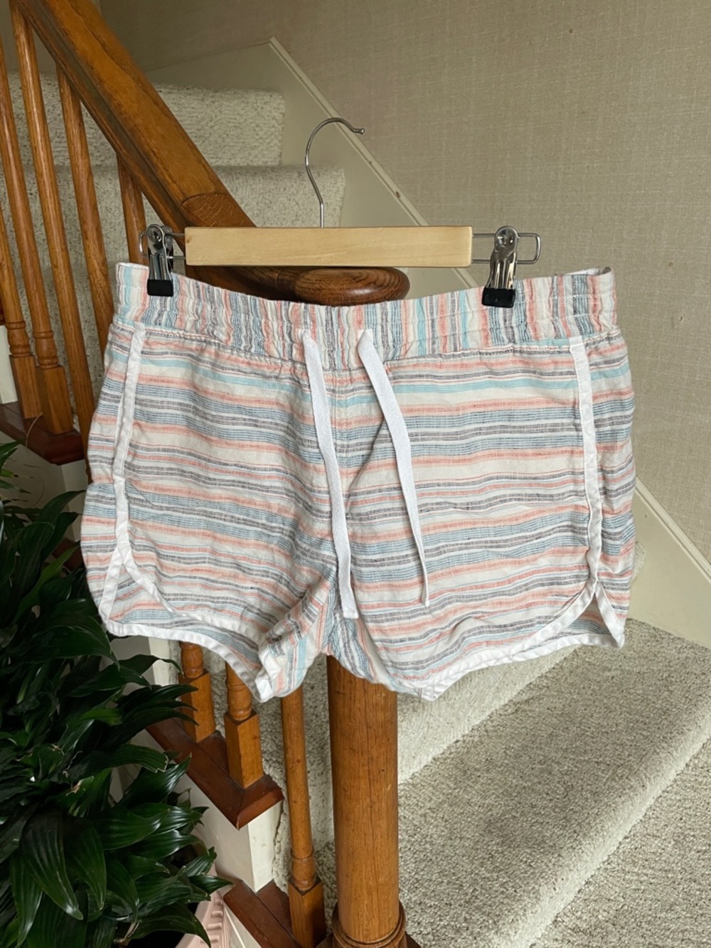 Athleta Sand Bar Shortie Shorts 10